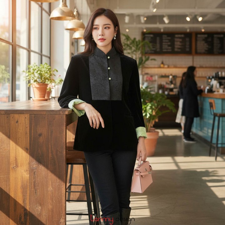 Velvet coat with trapezoid-shaped chest panel, lined with green brocade